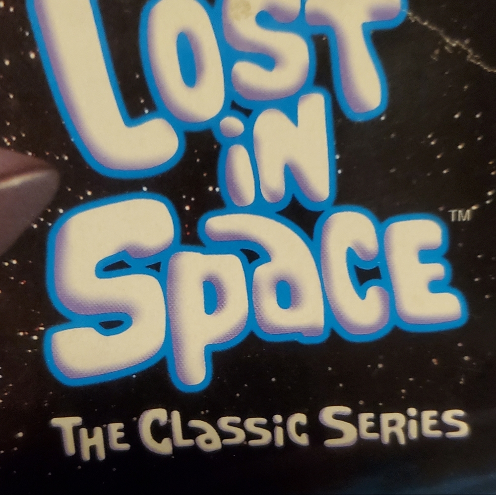 Complete set of 4 Johnny lightning "Lost in space" die cast w/ movie clips